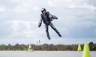 Richard Browning, the founder of Gravity, flying one of its jet suits. Foto: Przemyslaw Kusyk/Reddot Media and Drift Limits.