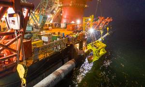 Lægningen af undersøiske gasrørledninger kræver specialskibe som "Fortuna", der her er ved at lægge Nord Stream 2. Et sådant skib vil være nødvendigt, hvis Nord Stream-rørledningerne skal repareres. Foto: Nord Stream 2 AG