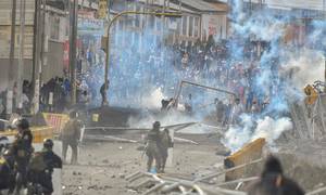En række voldelige protester har resulteret i over 40 døde i Peru. Foto: Diego Ramos / AFP