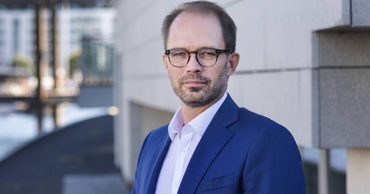 han-har-f-et-ansvar-for-at-forvalte-en-portef-lje-p-70-mia-kr-finans