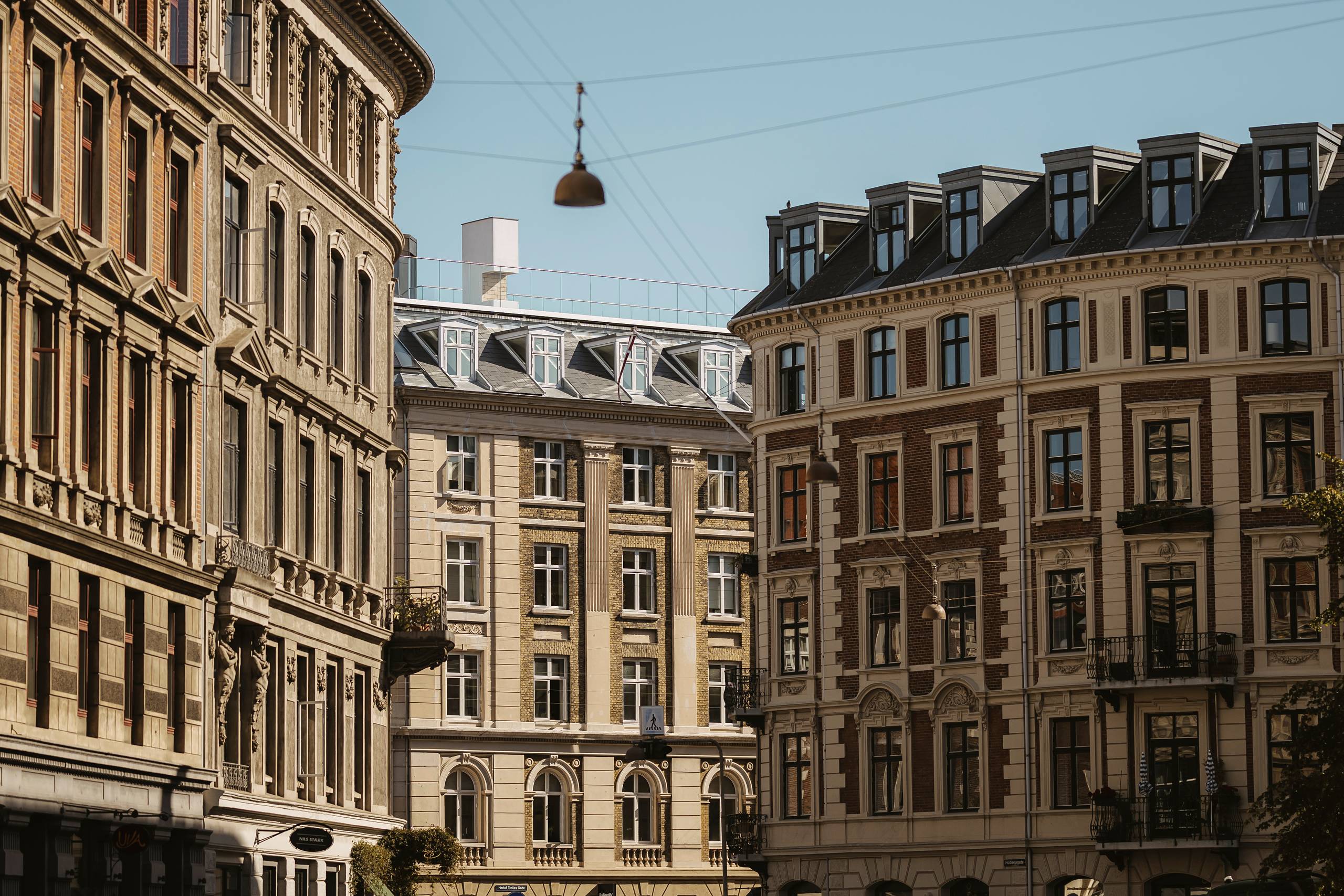 Danmarkshistoriens dyreste it-projekt er afsluttet:  Staten brugte 669.000 kr. om dagen på konsulenter