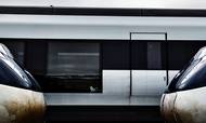 DSB's IC4-tog holder stille. Flere af landet politikere tvivler på, at modellen nogensinde kommer tilbage på de danske skinner. Foto: Mikkel Berg Pedersen