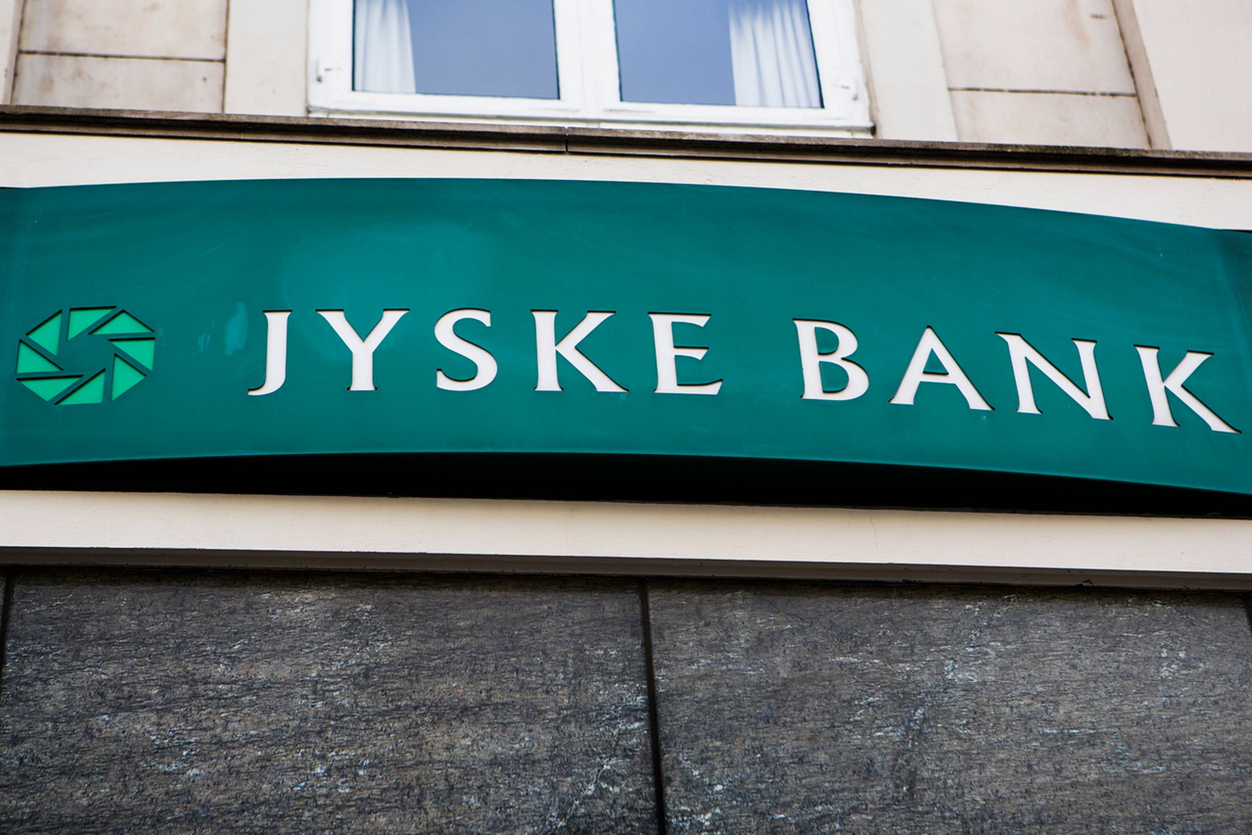 de danske banker har stort set samme fedtlag på kroppen som før finanskrisen - Nykredit og Jyske Bank har ligefrem tabt sig. Det kan blive et problem, hvis Danmark render ind i en ny finanskrise, lyder advarslen i en ny rapport.