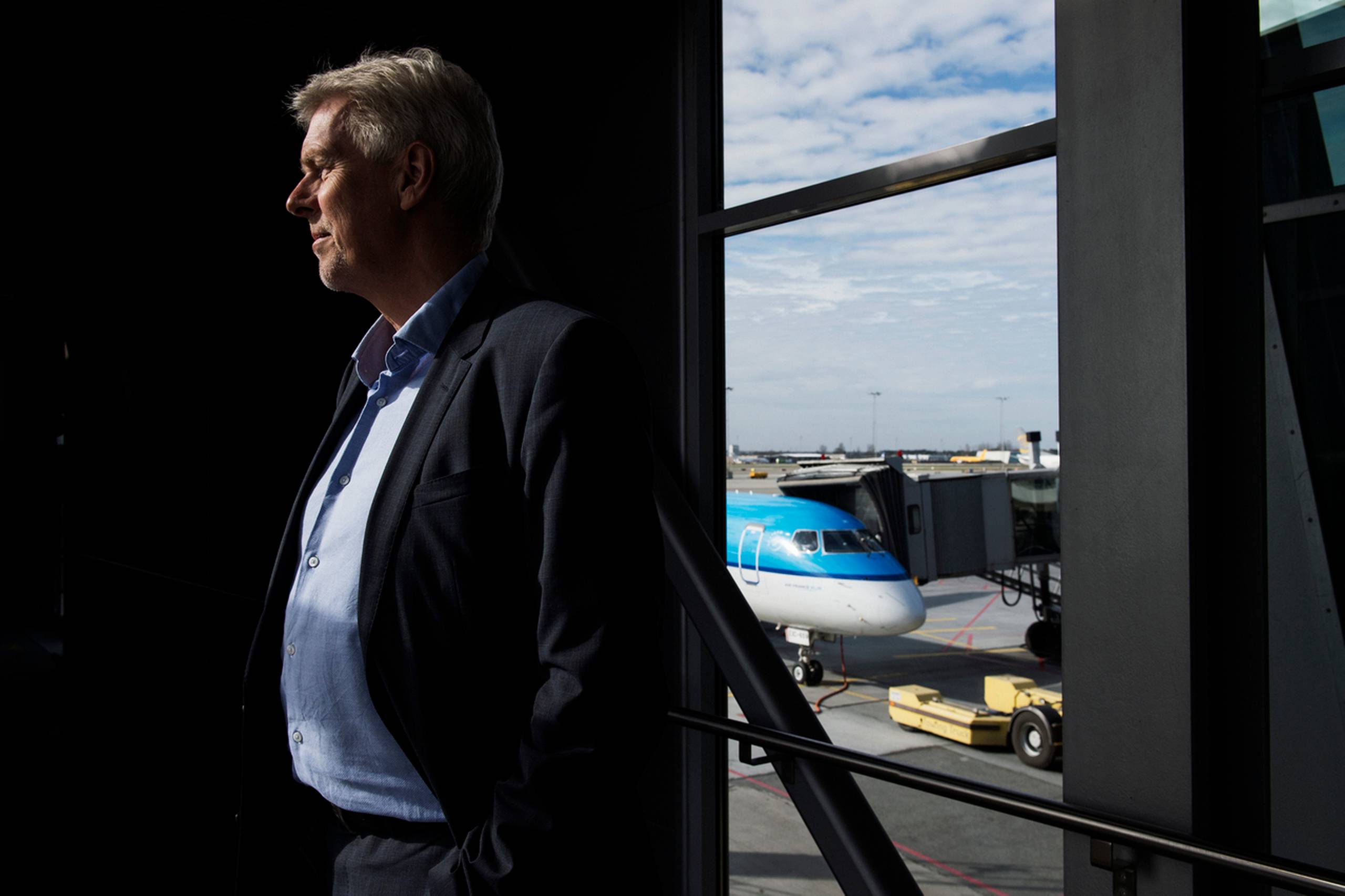 Kjeld Zacho Jørgensen skiller sig ud fra andre direktører ved at have en cand.mag. i dansk. 