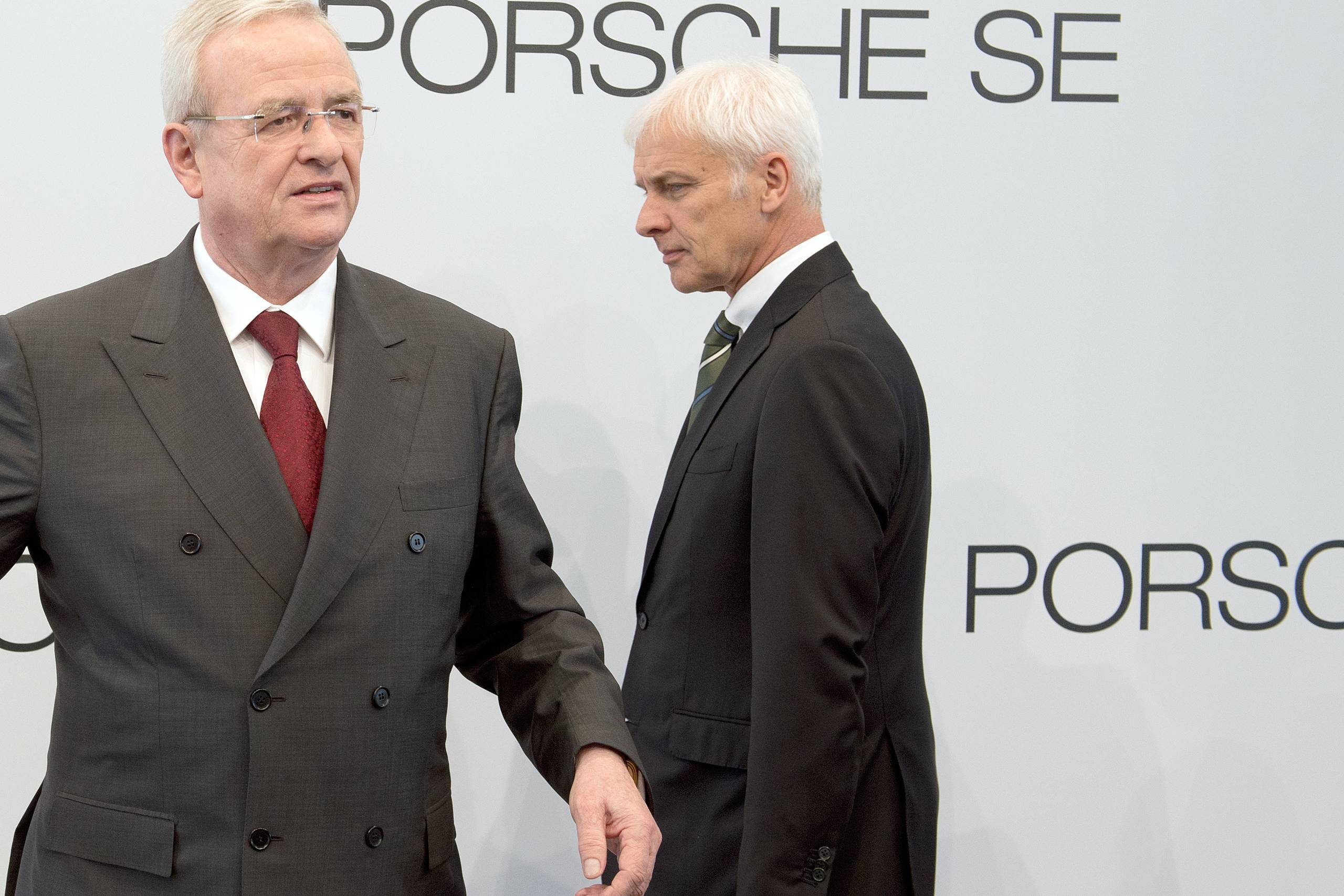 Den nuværende chef for Porsche, Mattias Müller (th) i selskab med den nu fyrede direktør for Volkswagen, Martin Winterkorn.