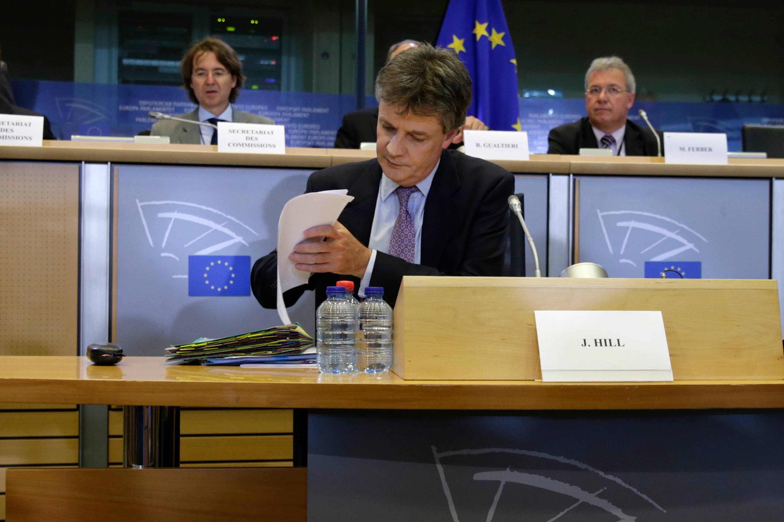 Jonathan Hill, EU-kommissær for finansiel stabilitet i forgrunden.