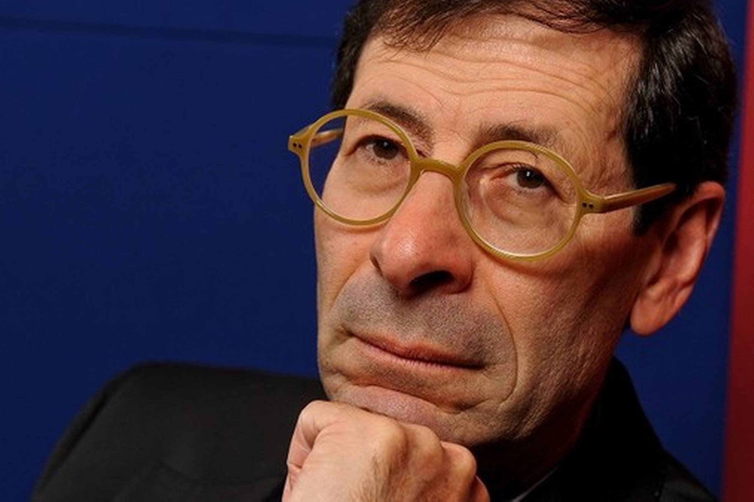 »Uden en snarlig stigning i såvel investeringerne som produktiviteten vil den verdensøkonomiske vækst fortsætte med at ligge markant under sit langsigtede potentiale,« siger IMF's cheføkonom Maurice Obstfeld.
