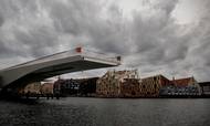 Inderhavnsbroen i København stod ufærdig længe, efter at Pihl & Søn gik konkurs. Nu er den færdigbygget, men det varer flere år, inden konkursboet efter Pihl & Søn er gjort op. Foto: Peter Hove Olesen.