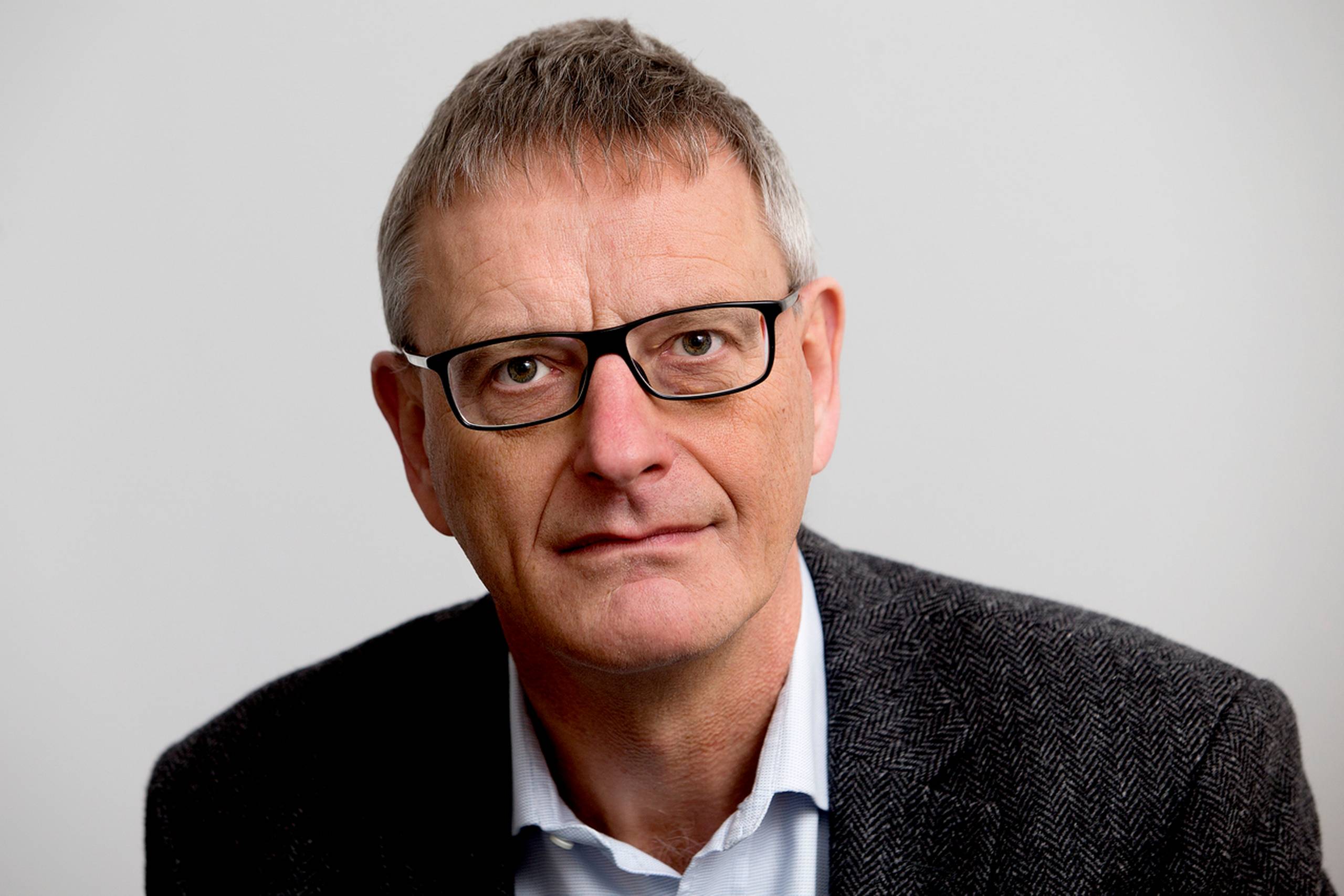 Direktør i Kræftens Bekæmpelse Leif Vestergaard Pedersen vil ud af organisationens firmapensionsordning i PFA, der har investeret i tobaksaktier. 