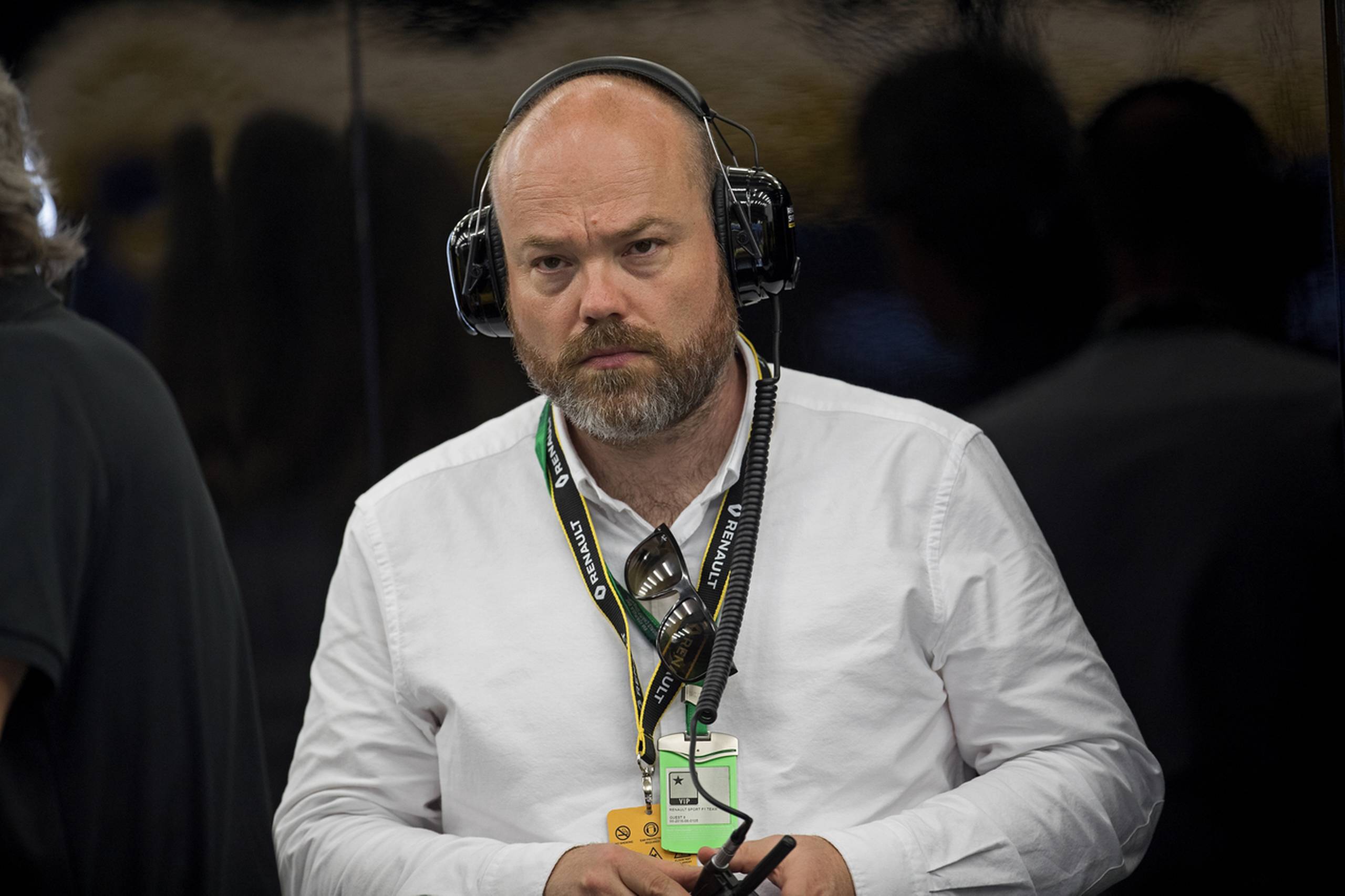 Den noget pressesky Bestseller-ejere Anders Holch Povlsen er en flittig gæst ved formel 1, hvor han er storsponsor for Kevin Magnussen. Her ved årets løb i Bahrain. Foto: Jan Sommer