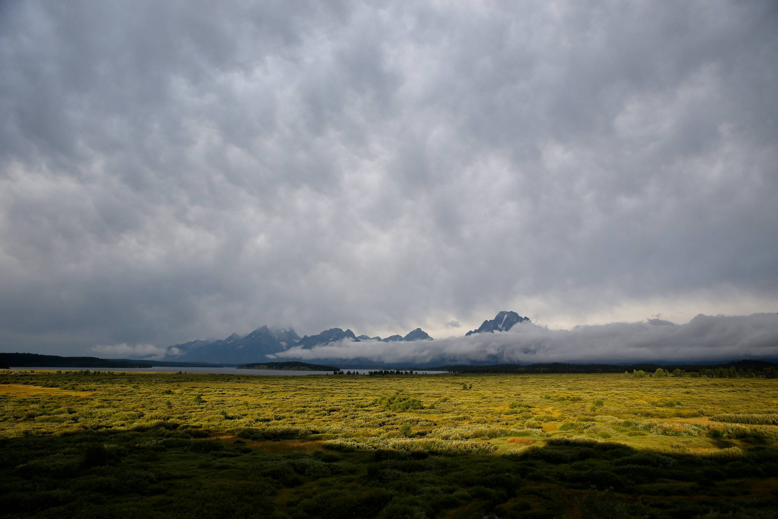 Udsigten fra Jackson Lake Lodge er uforlignelig, og den vil en række af verdens førende centralbankchefer kunne nyde, når de fra torsdag til lørdag deltager i det årlige symposium arrangeret af Federal Reserve Bank. Foto: AP/John Lochner 