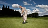 Golf var en stor hobby for dynekøbmand og erhvervsmand Lars Larsen. Arkivfoto: Emil Ryge Christoffersen.
