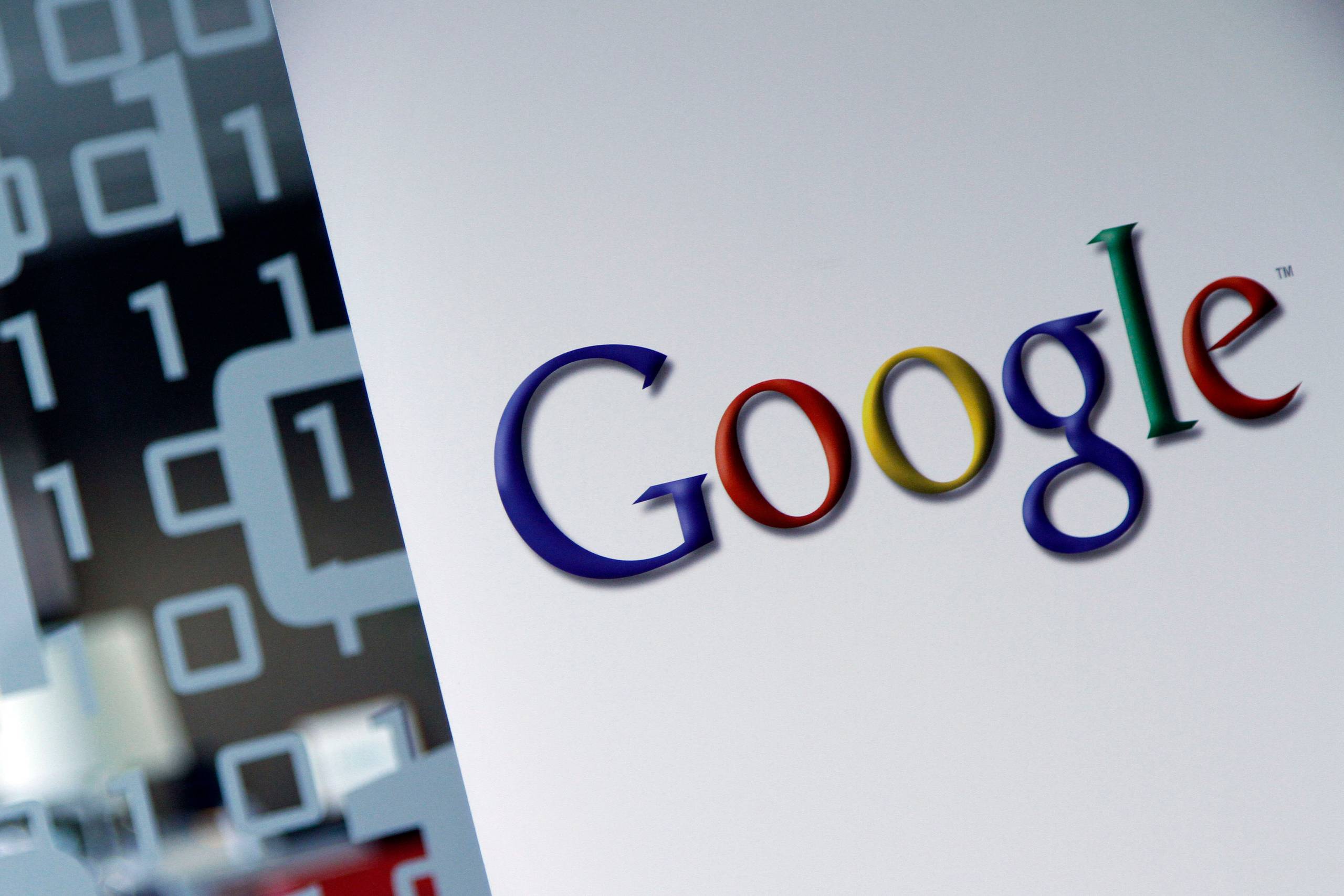 Googles algoritmer sidder tungt på internettets sødeverden. Det gør firmaer, siger kritikere, til verdens største censureringsmaskine. Foto: AP Photo/Virginia Mayo