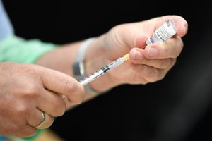 Der er lige nu 129 forskellige vaccinekandidater, der bliver testet i kliniske forsøg på mennesker.