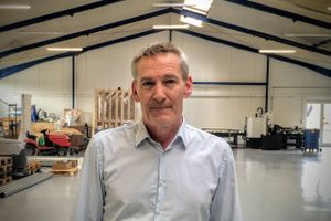 Helsinge-virksomheden Oxymat flytter en del af produktionen hjem efter otte år i Slovakiet. Men danske arbejdspladser er ikke et mål i sig selv for adm. direktør Jesper Sjøgren. 