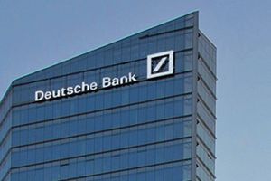 To tyske storbanker indleder forhandlinger om fusion på et tidspunkt, hvor Deutsche Bank har problemer. 