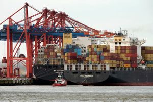 Nye handelsruter kan snart opstå for verdens containerskibe. Foto: AP/Malte Ossowski