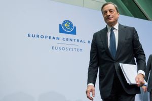 Mario Draghi vil komme under hårdt pres for at indlede omfattende opkøb af statsobligationer, hvis bankerne torsdag viser ringe interesse for ECBs målrettede mellemlange låneprogram.